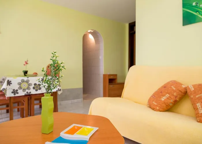 Krsticevic דירה קלק